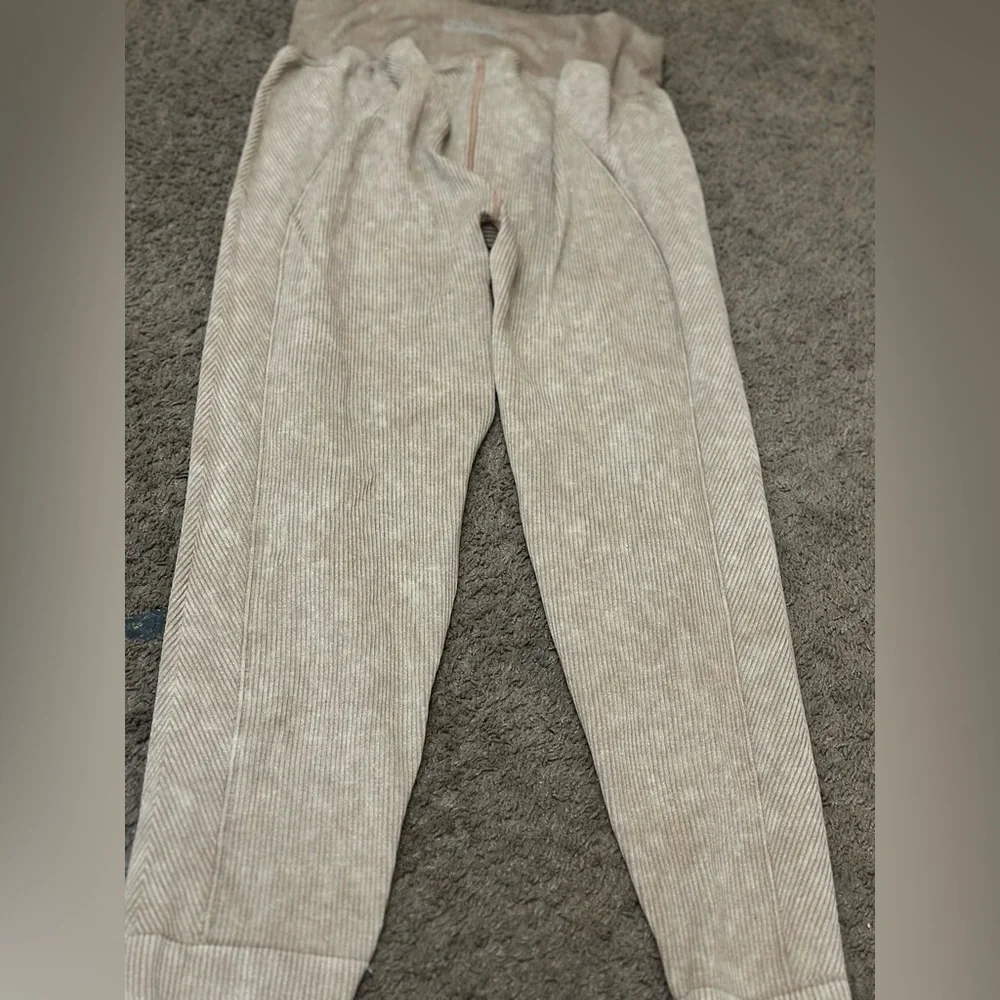 Pink joggers - Picture 5 of 5